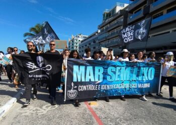 Projeto Mar Sem Lixo promove mutirões em praias de Rio das Ostras e Saquarema