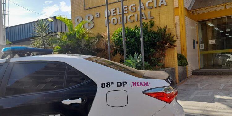 Jovem é baleado em Barra do Piraí